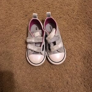 Girls toddler velvet Velcro Converse